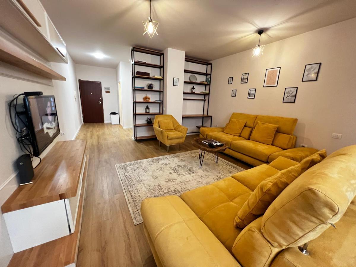 City Centre Apartments Tirana Esterno foto