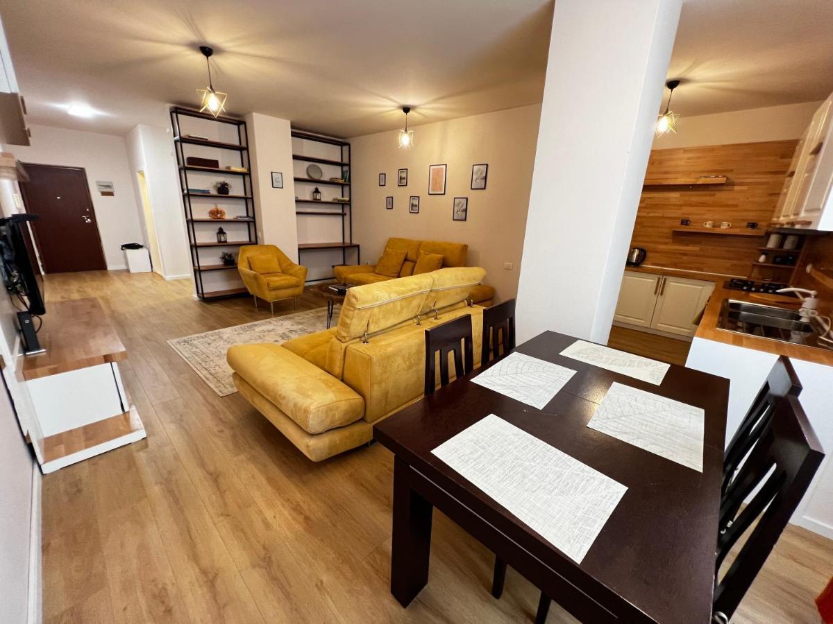 City Centre Apartments Tirana Esterno foto